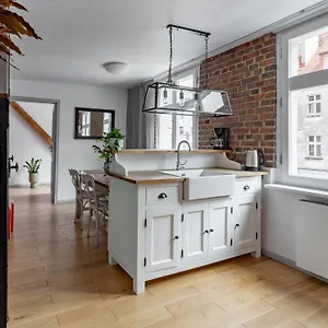  Apartament Klimatyczne Mieszkanie W Centrum Polska